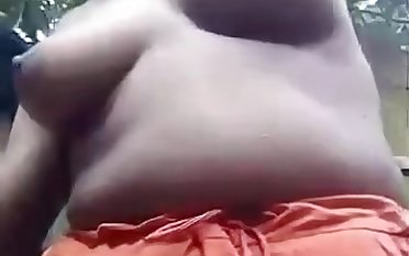 Chubby Bhabhi Bathing Outdoor Selfie Video